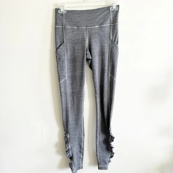 lululemon gray/black full length high rise speed up tight scrunch leggings sz 4 - Picture 1 of 8